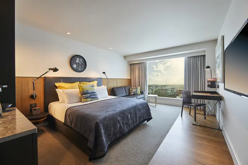 Grand Deluxe Harbour View King Room